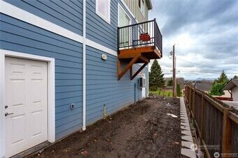 1024 N 8th Street , Mount Vernon, WA 98273 - Photo 12