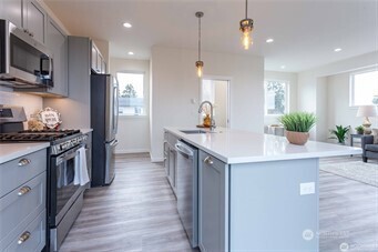 1024 N 8th Street , Mount Vernon, WA 98273
