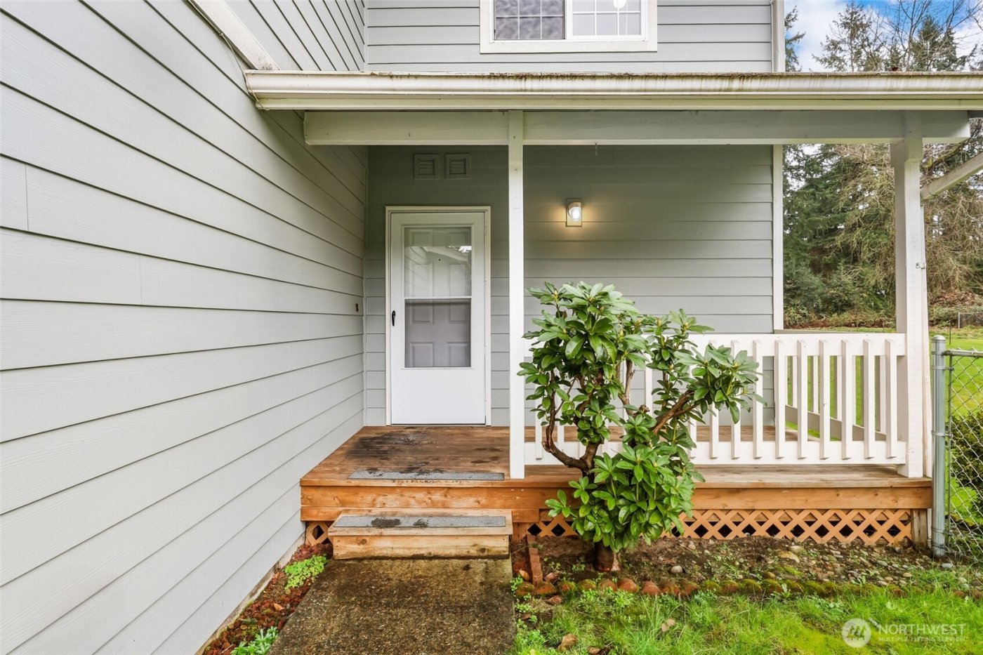 643 School Street SE, Lacey, WA 98503