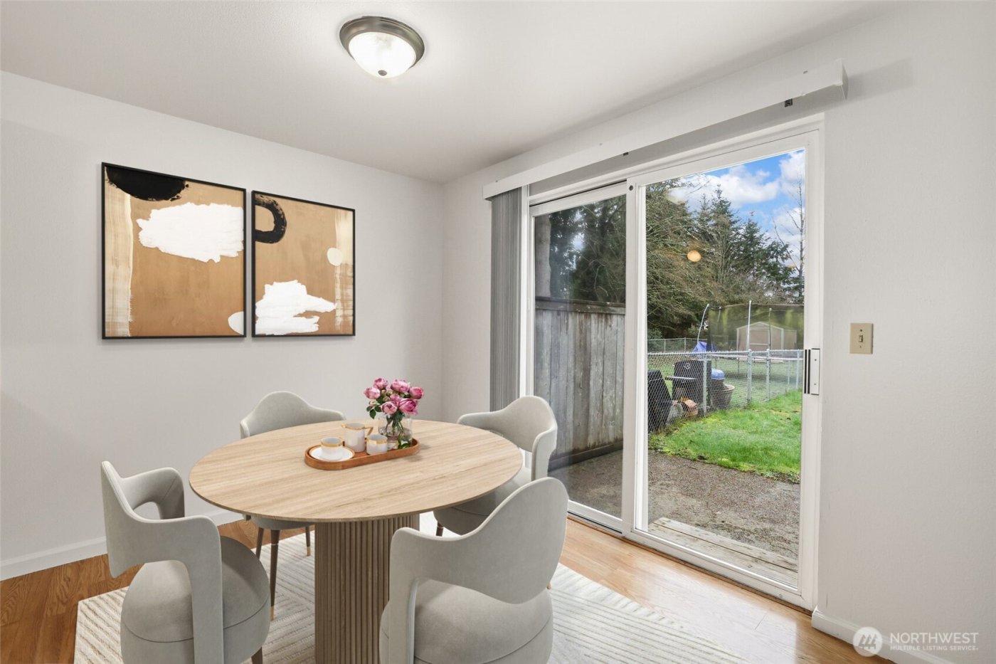 643 School Street SE, Lacey, WA 98503