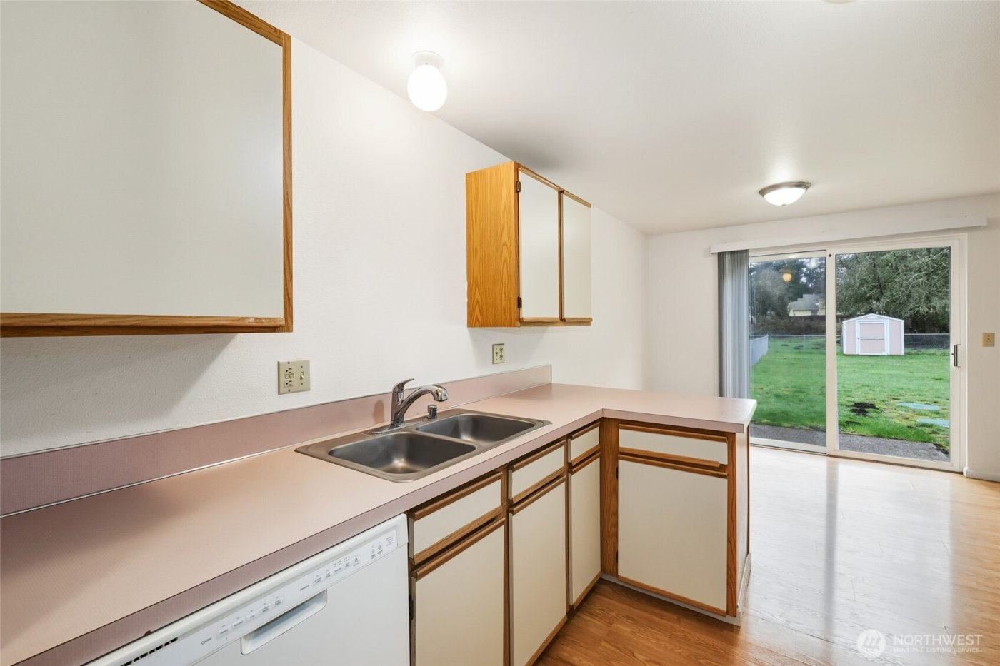 643 School Street SE, Lacey, WA 98503