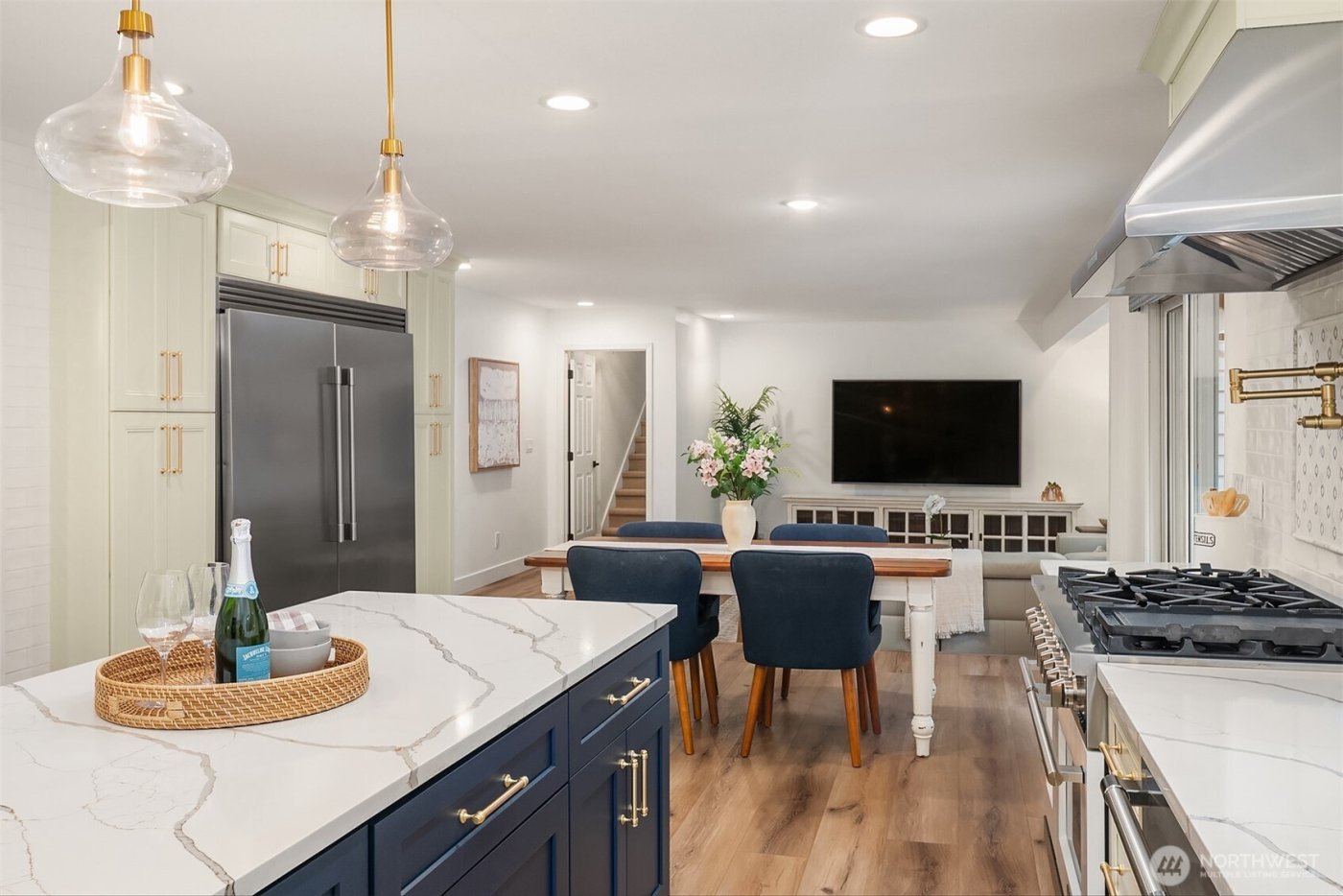 16430 133rd Court NE, Redmond, WA 98052