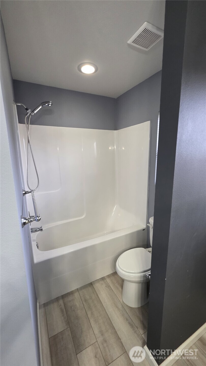 5354 50th Loop SE, Lacey, WA 98503