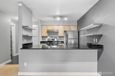 840 NE 125th Street NE #304, Seattle, WA 98125-3961 - Photo 7