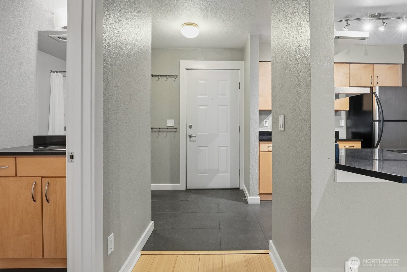 840 NE 125th Street NE #304, Seattle, WA 98125-3961