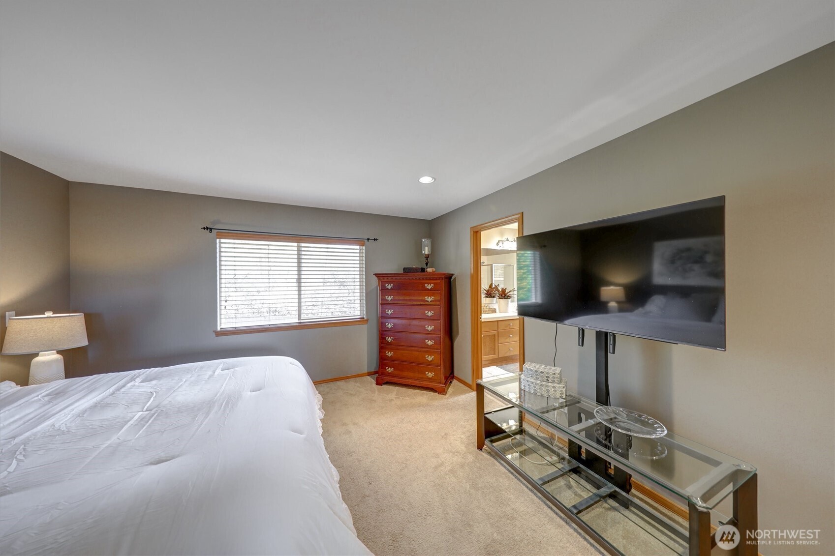 252 Quincy Avenue NE, Renton, WA 98059