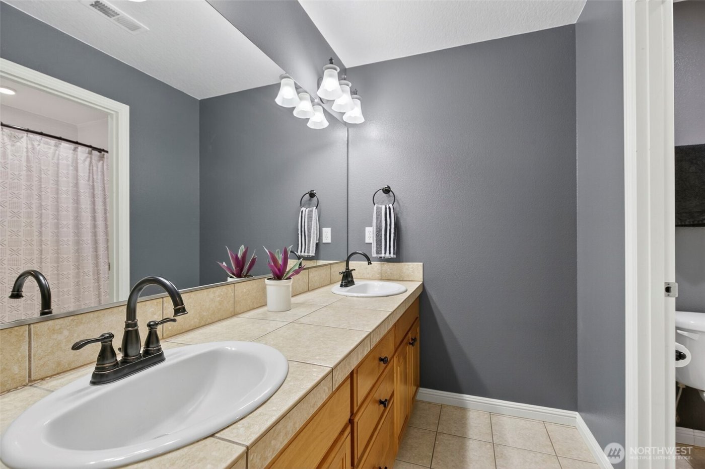 16715 NE 5th Street , Vancouver, WA 98684