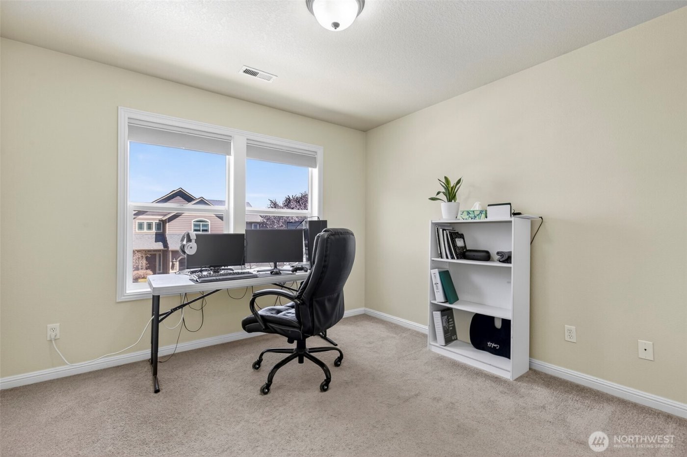 16715 NE 5th Street , Vancouver, WA 98684