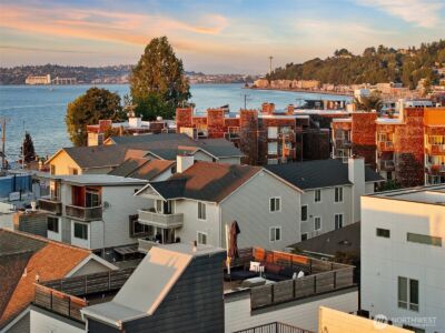 3028 63rd Avenue SW, Seattle, WA 98116 - Photo 3