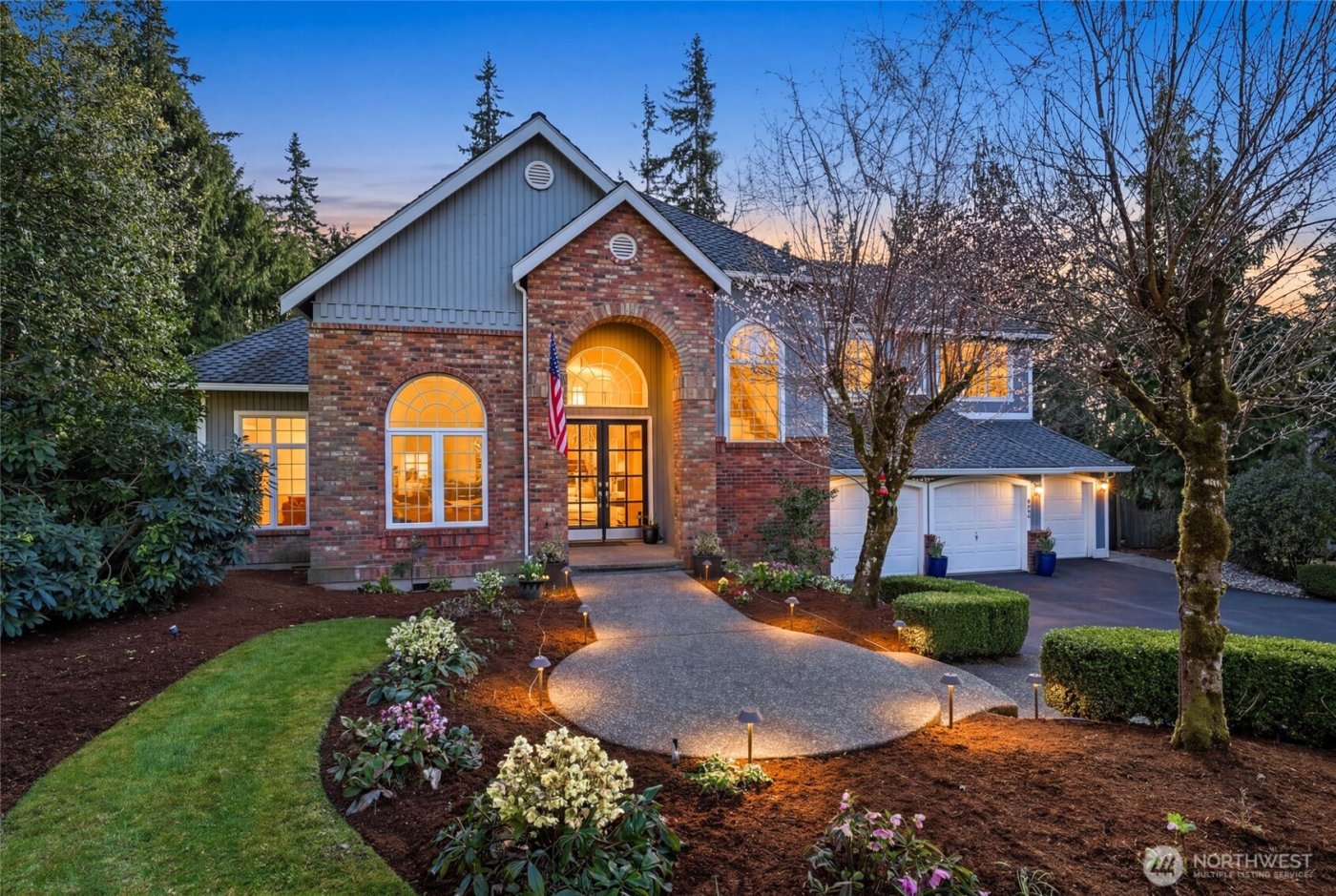 9604 215th Avenue NE, Redmond, WA 98053-7698