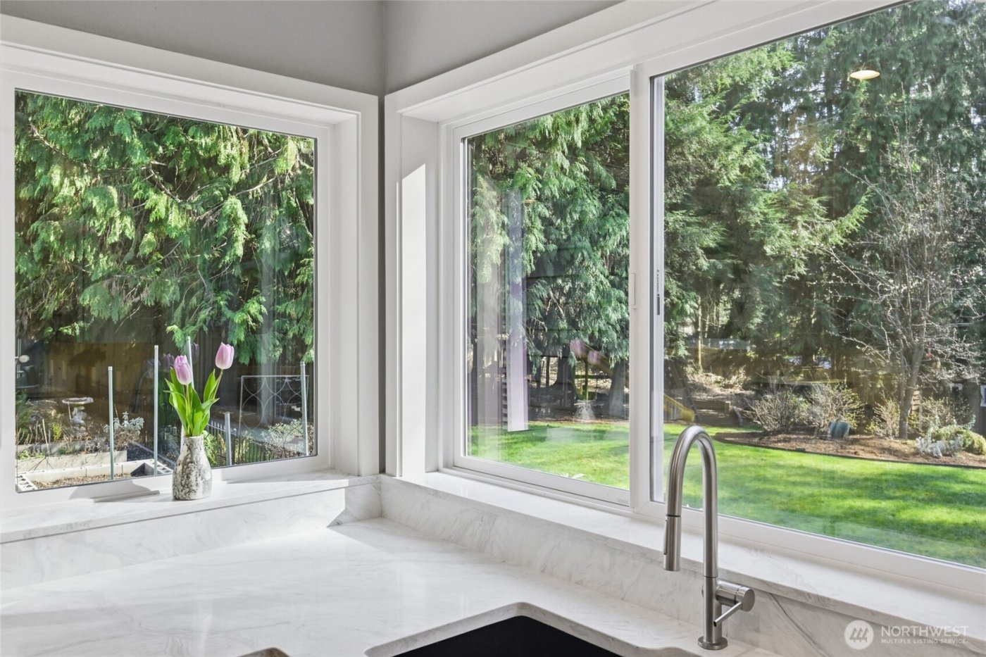 9604 215th Avenue NE, Redmond, WA 98053-7698