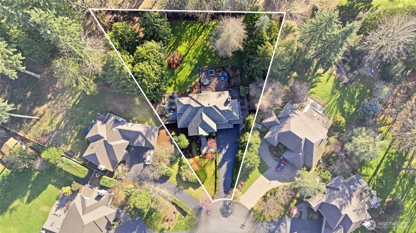 9604 215th Avenue NE, Redmond, WA 98053-7698