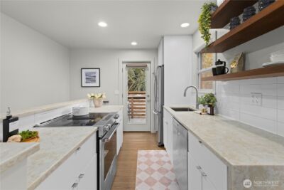 3911 SW Forest Street , Seattle, WA 98116 - Photo 13