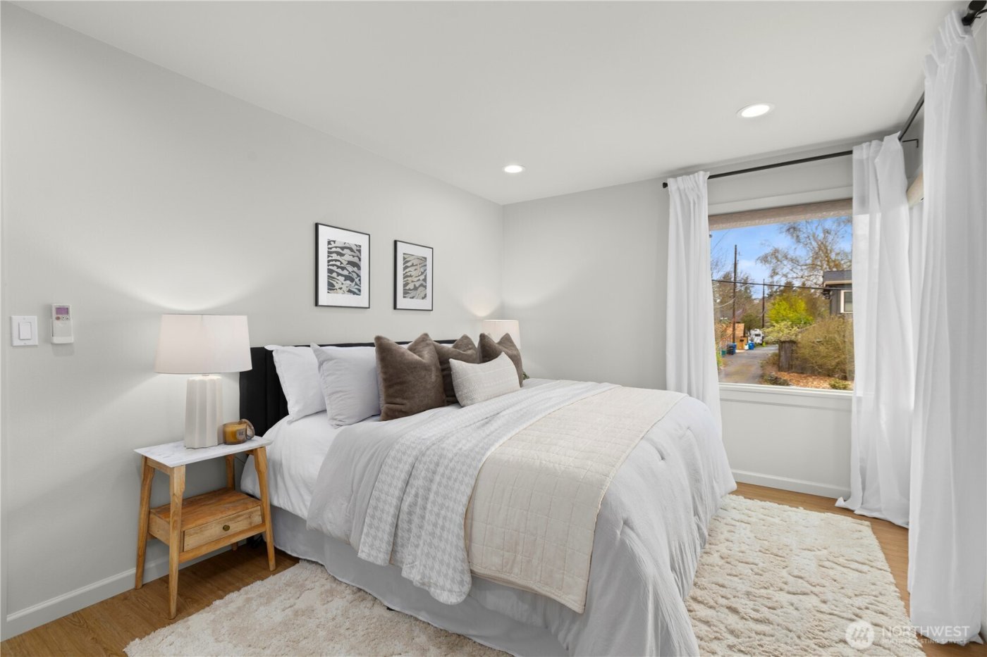 3911 SW Forest Street , Seattle, WA 98116