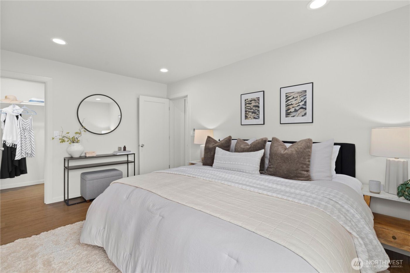 3911 SW Forest Street , Seattle, WA 98116