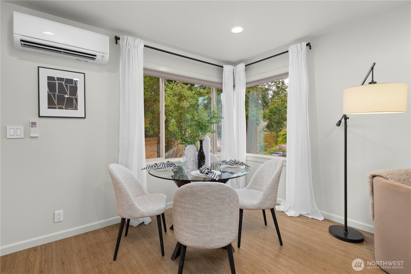 3911 SW Forest Street , Seattle, WA 98116