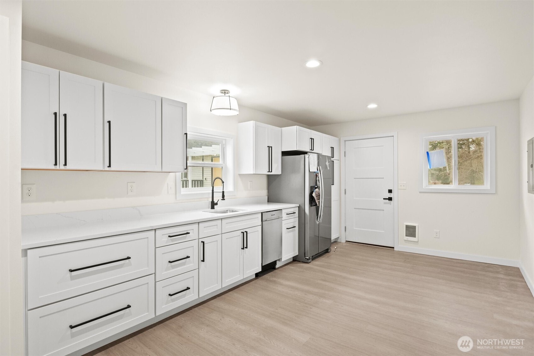 3984 Bancroft Road , Bellingham, WA 98225