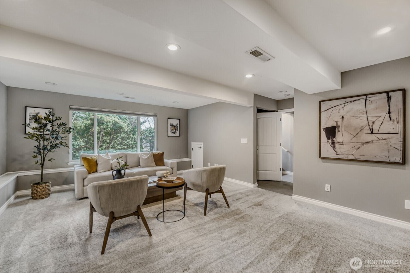 7927 5th Avenue SW, Seattle, WA 98106