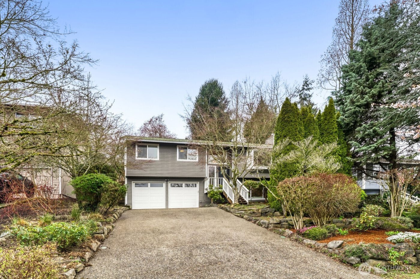7927 5th Avenue SW, Seattle, WA 98106