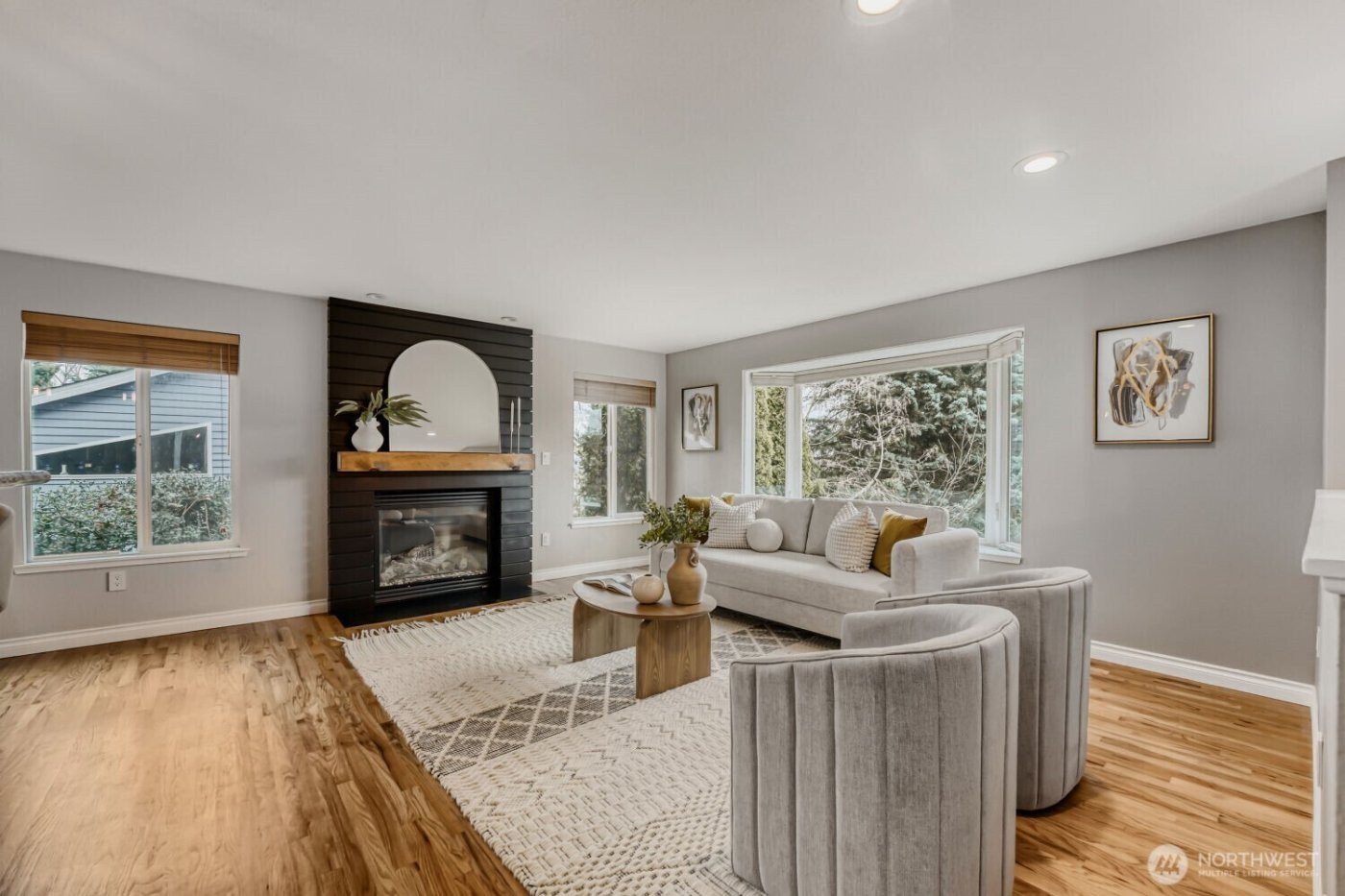 7927 5th Avenue SW, Seattle, WA 98106