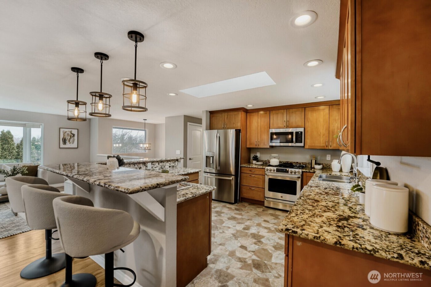 7927 5th Avenue SW, Seattle, WA 98106