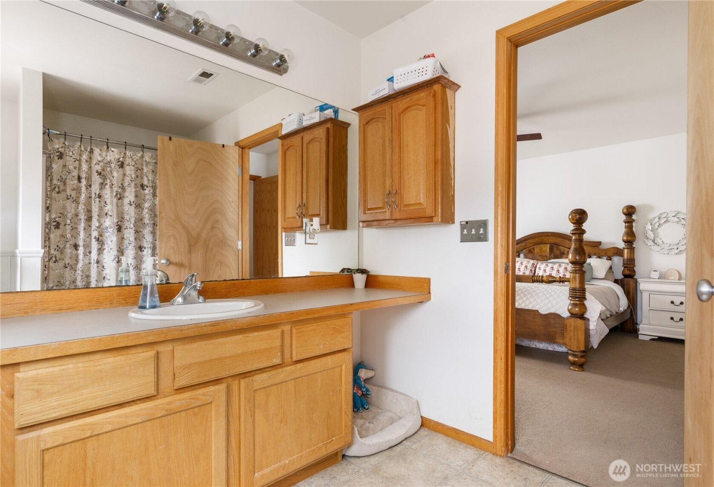 64 SW Festival Court , Oak Harbor, WA 98277