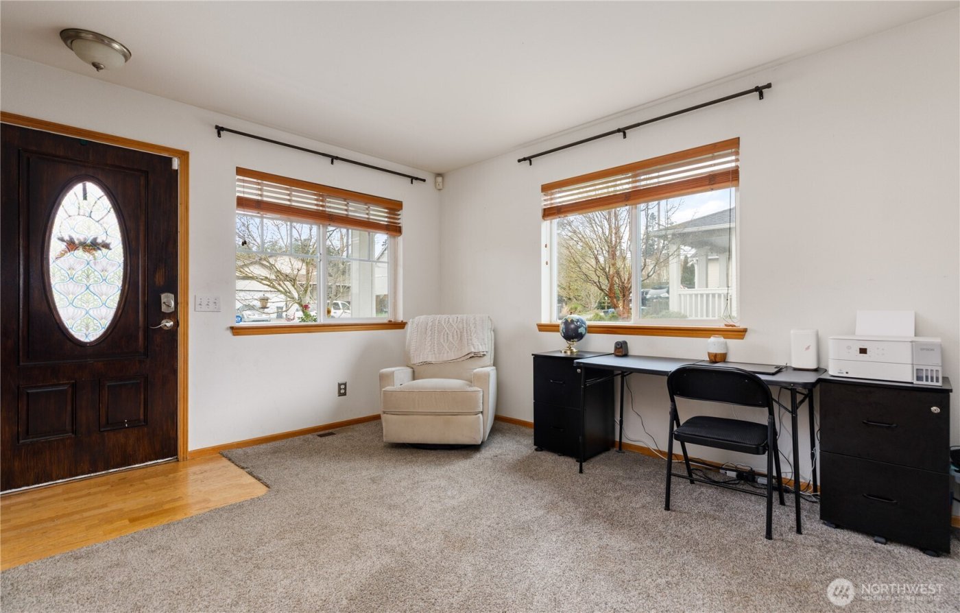 64 SW Festival Court , Oak Harbor, WA 98277