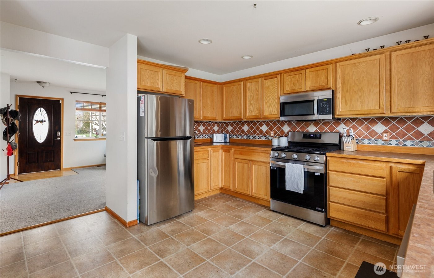 64 SW Festival Court , Oak Harbor, WA 98277