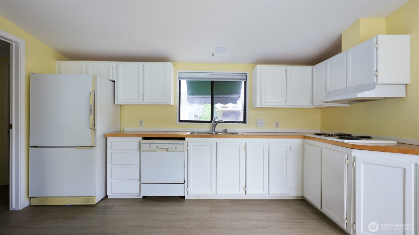 1706 73rd Street E #15, Tacoma, WA 98404