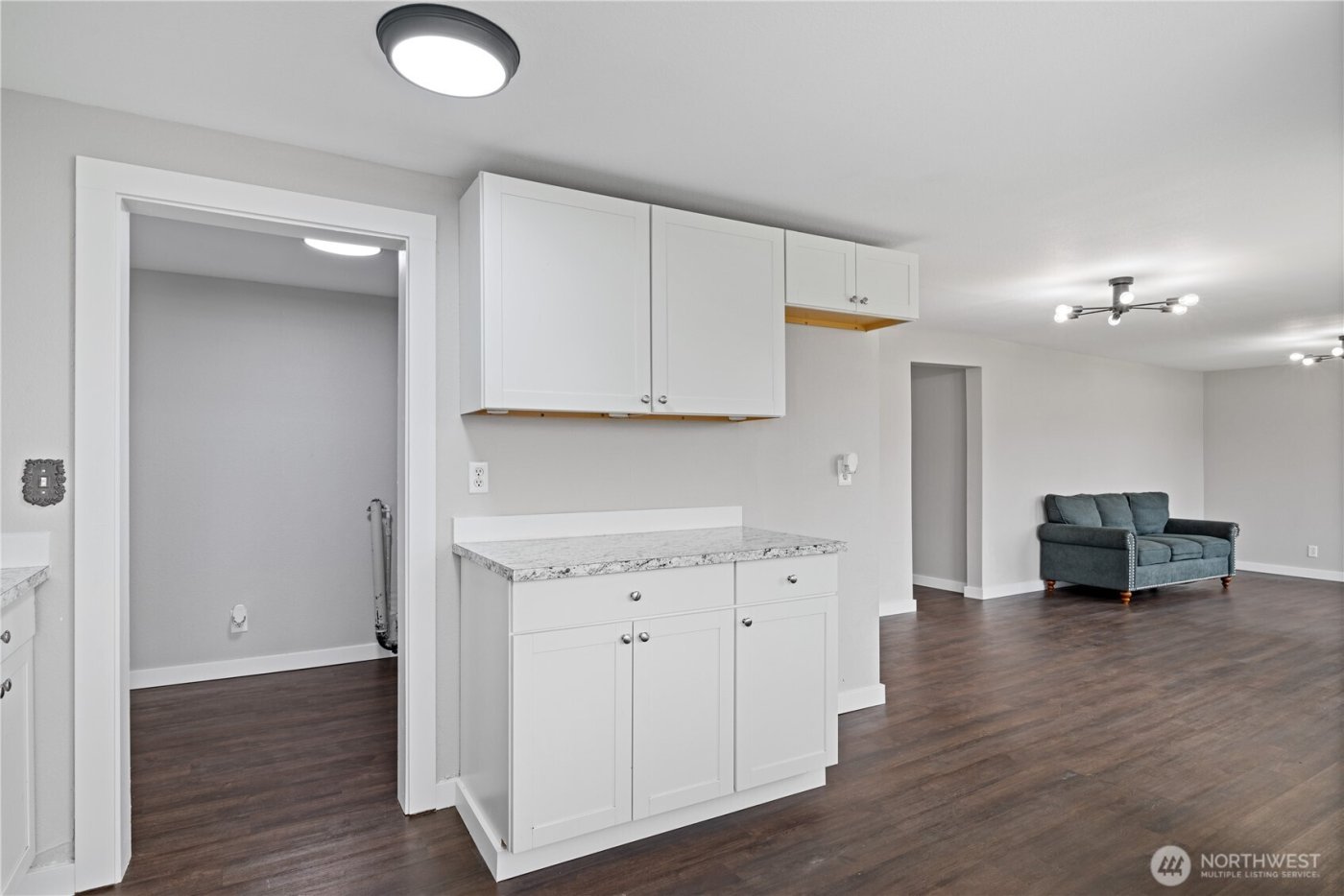 3317 Olive Way , Longview, WA 98632