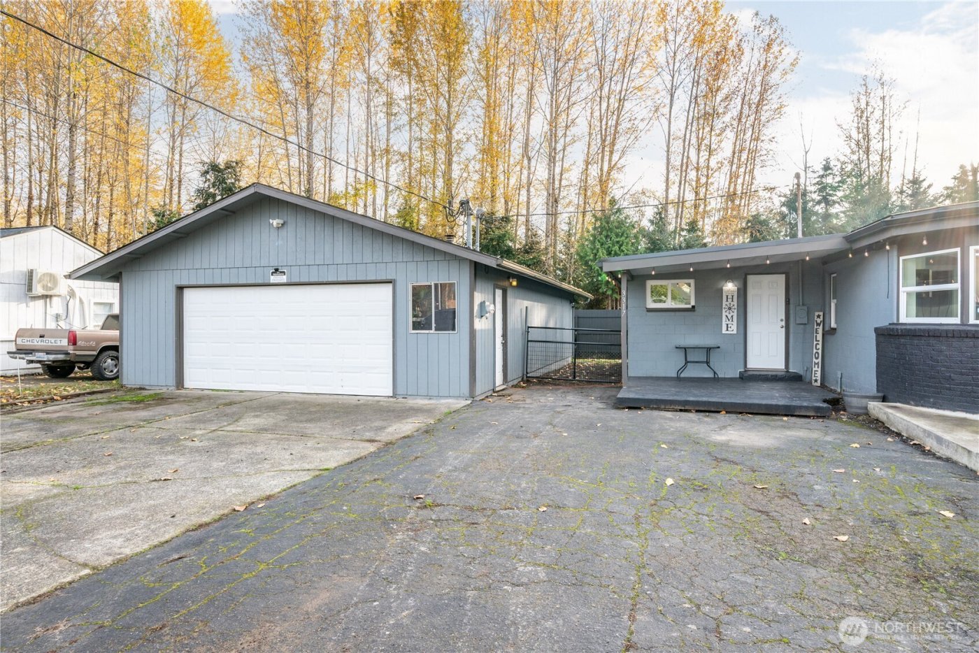 3317 Olive Way , Longview, WA 98632