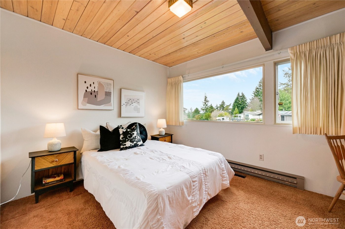 12895 Shorecrest Drive SW, Seattle, WA 98146