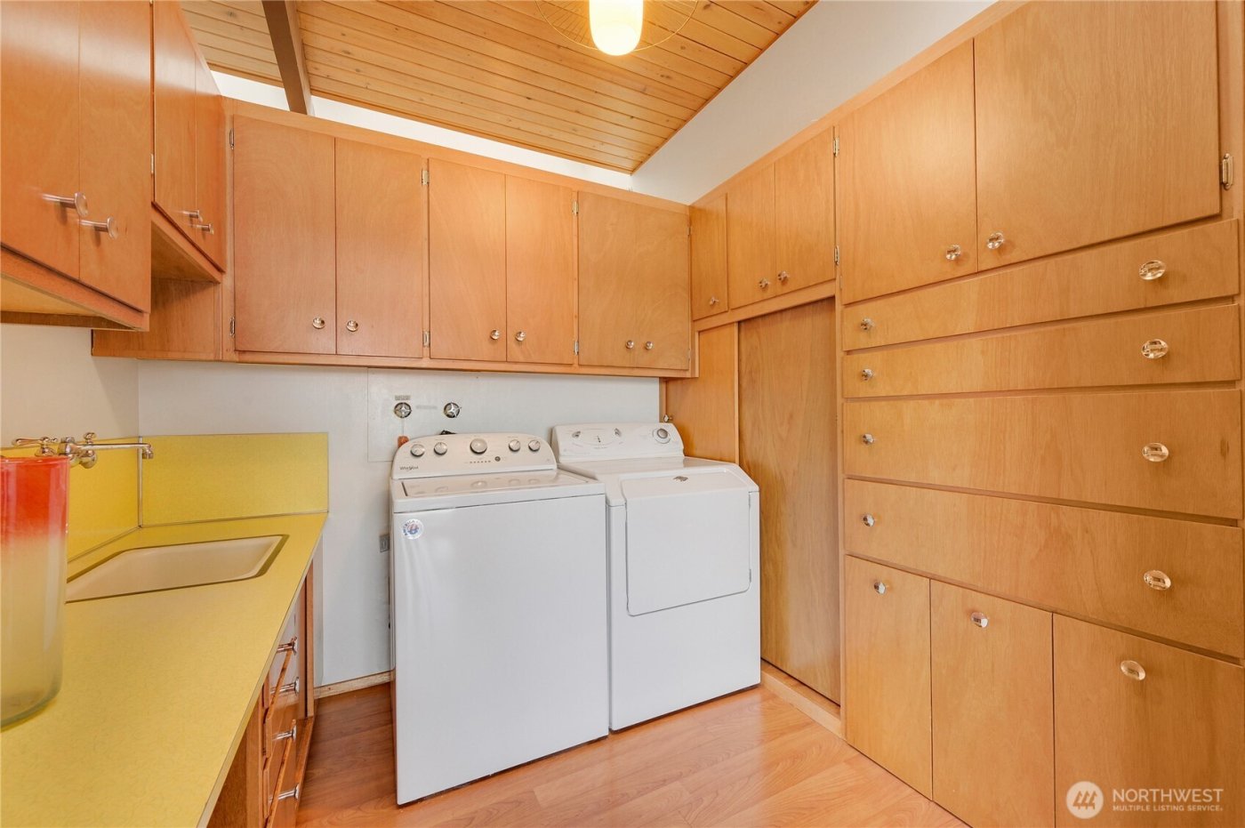 12895 Shorecrest Drive SW, Seattle, WA 98146