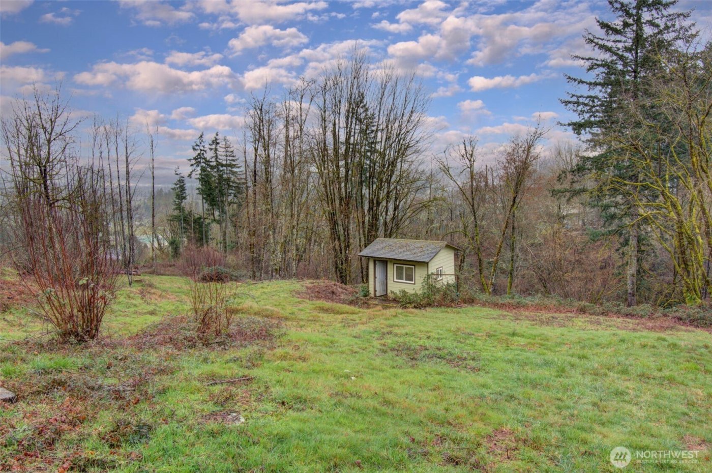 498 Bryant Hill Road , Woodland, WA 98674