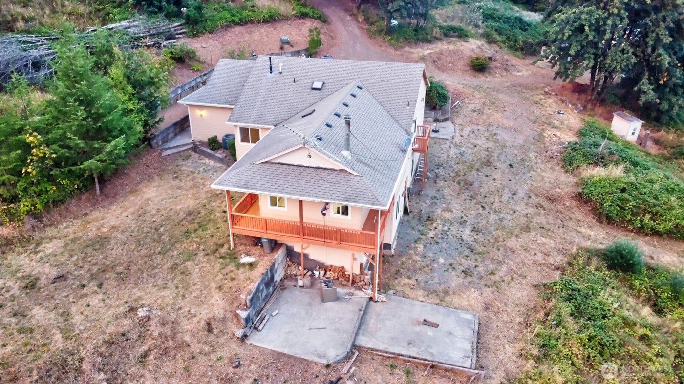 498 Bryant Hill Road , Woodland, WA 98674