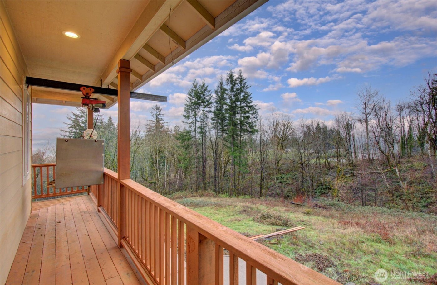 498 Bryant Hill Road , Woodland, WA 98674