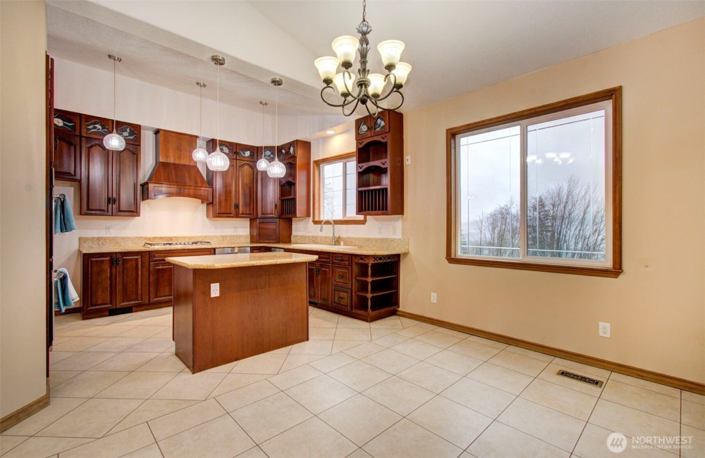 498 Bryant Hill Road , Woodland, WA 98674