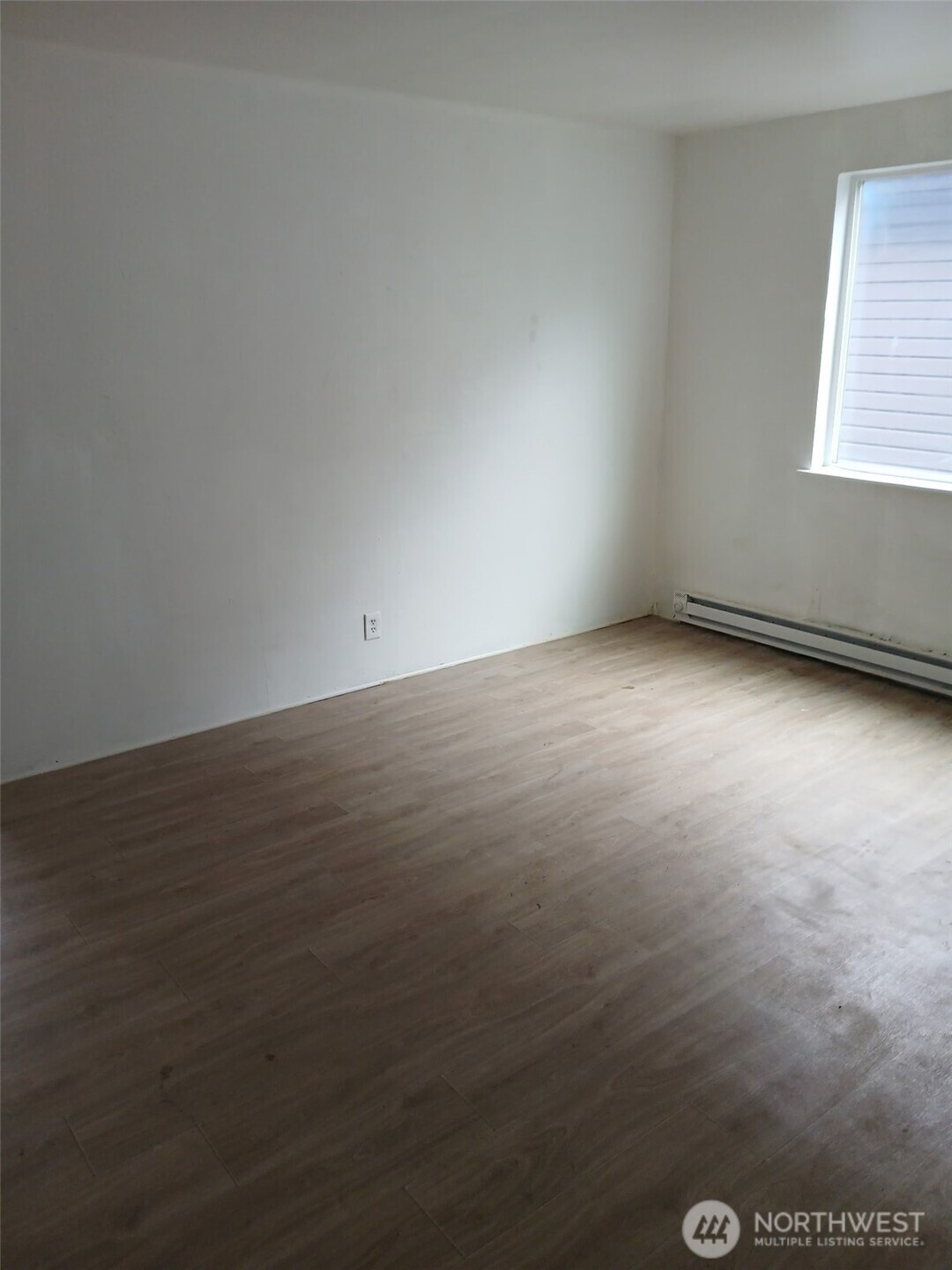 611 613 S Ainsworth Ave #A/B, Tacoma, WA 98405-7893