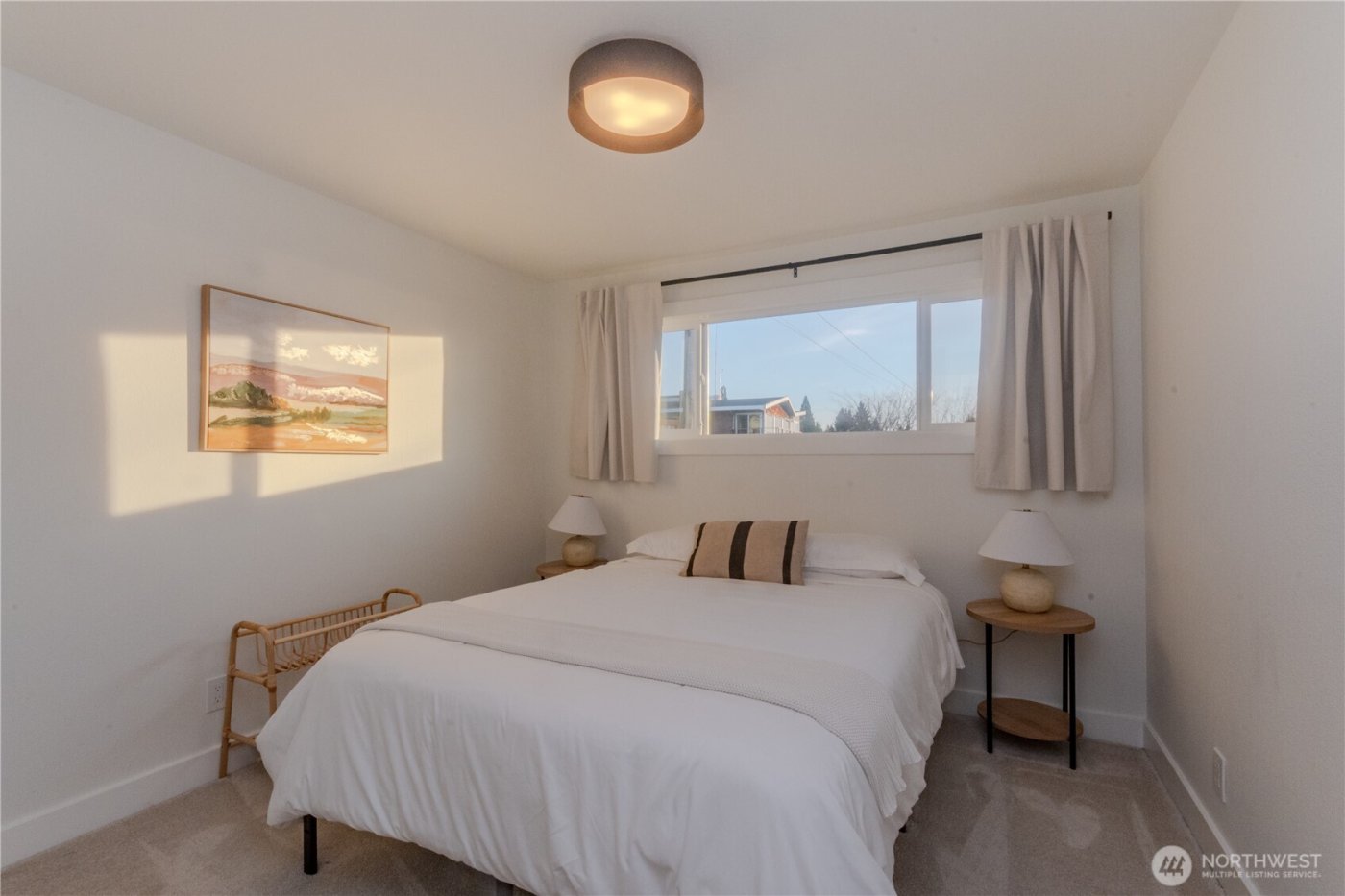 242 SW 186th Street , Normandy Park, WA 98166