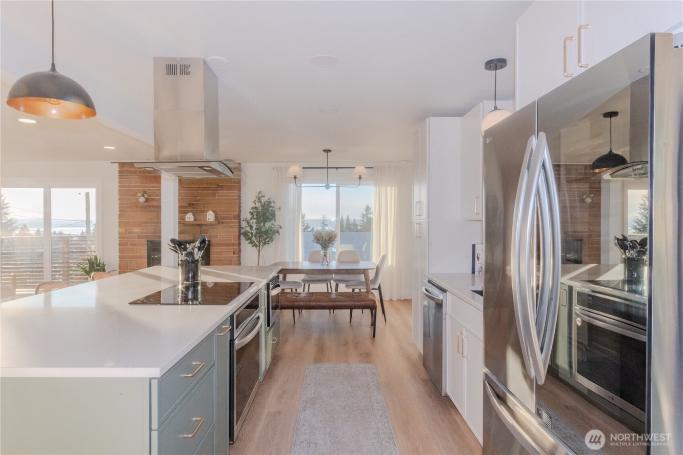 242 SW 186th Street , Normandy Park, WA 98166