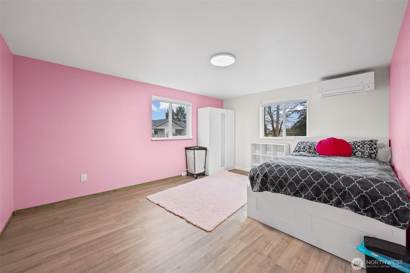 1702 S Mason Avenue , Tacoma, WA 98405