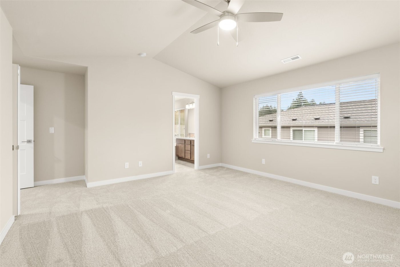 9037 Wyatt Loop SE, Tumwater, WA 98501