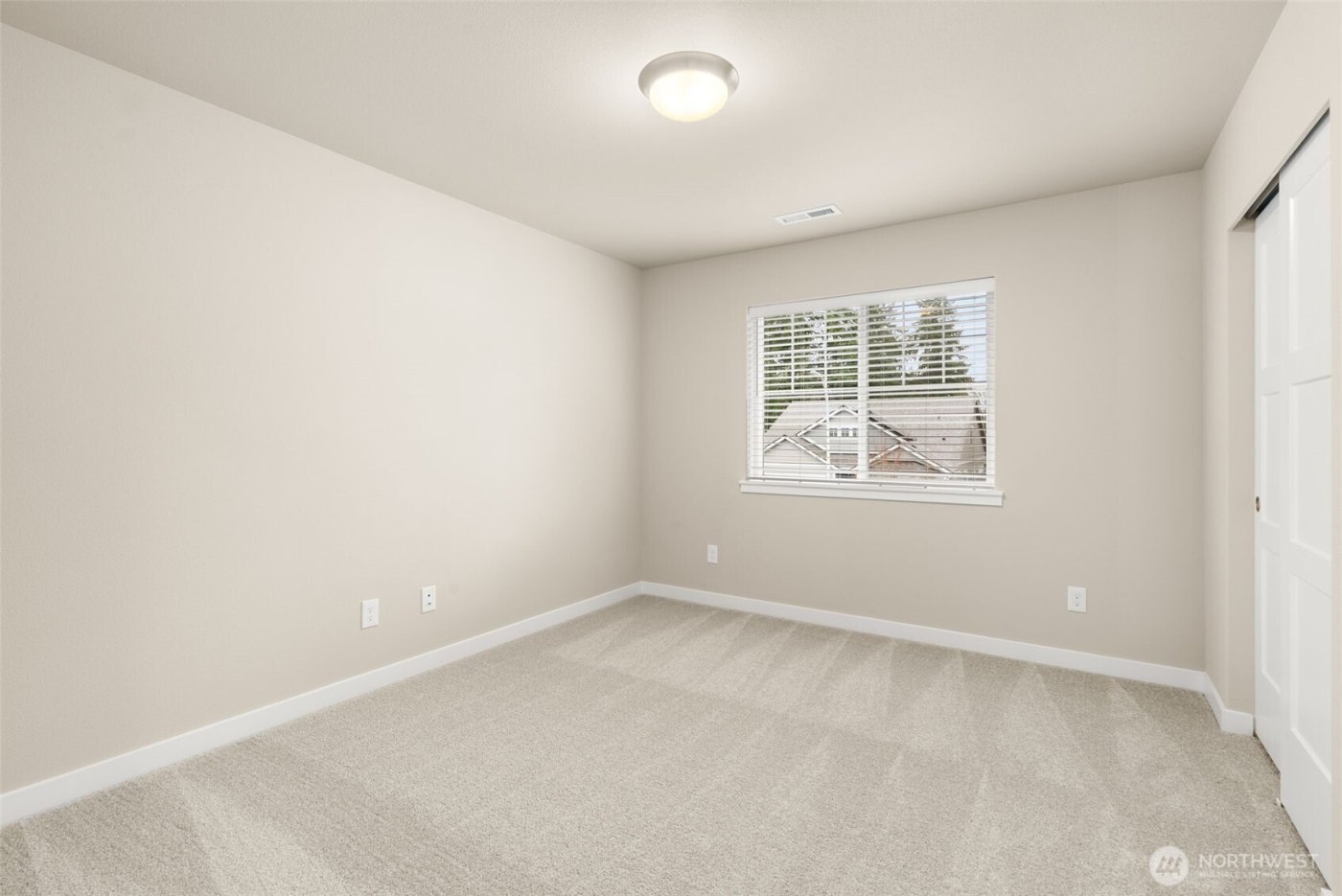 9037 Wyatt Loop SE, Tumwater, WA 98501