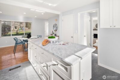 7037 NE 137th Street , Kirkland, WA 98034 - Photo 12