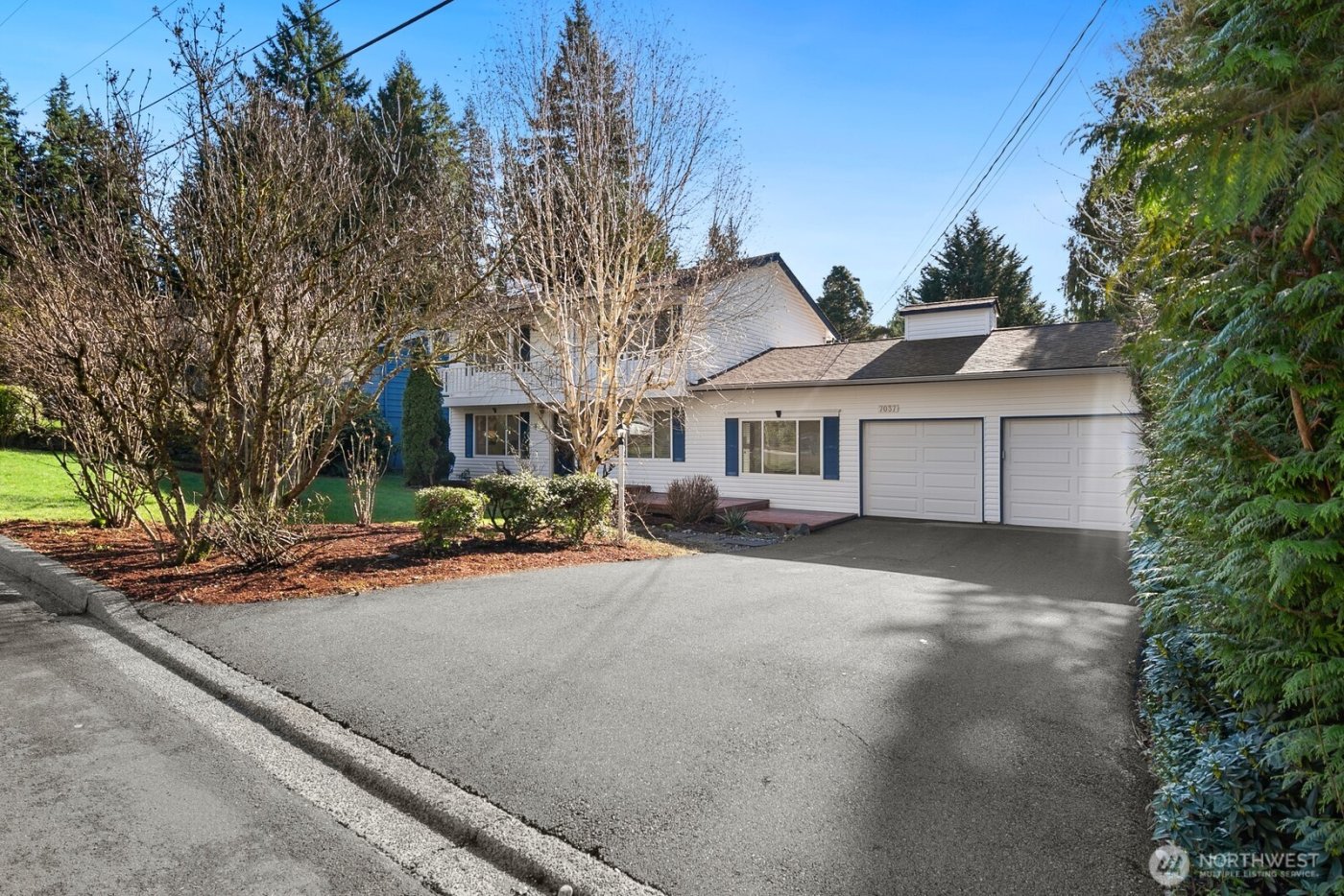 7037 NE 137th Street , Kirkland, WA 98034