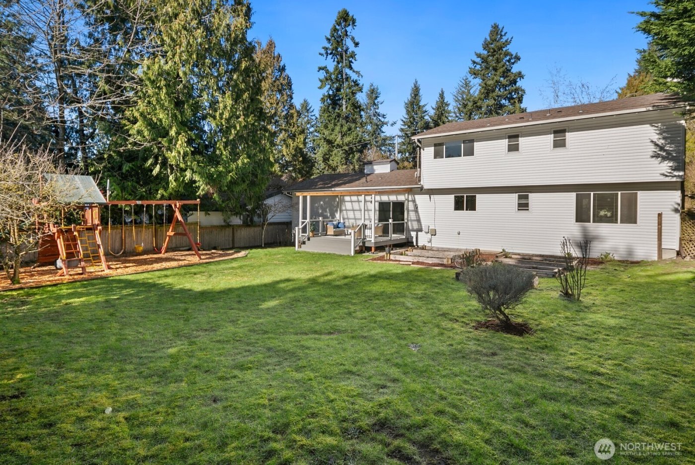 7037 NE 137th Street , Kirkland, WA 98034