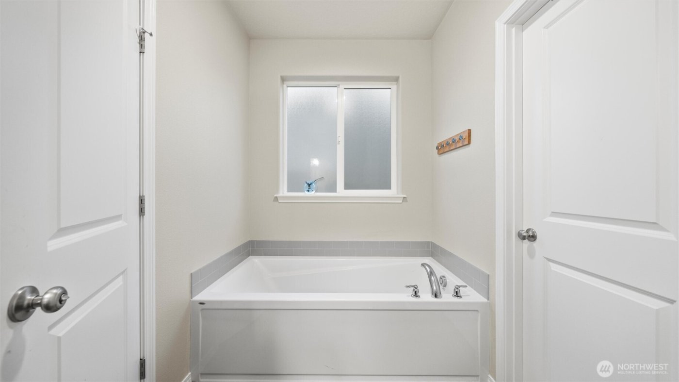 1074 Ava St , Walla Walla, WA 99362