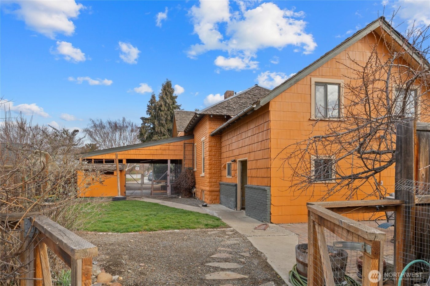 312 E Manitoba Avenue , Ellensburg, WA 98926