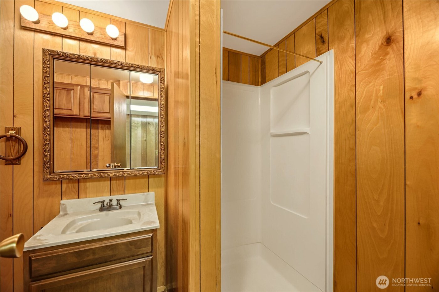 25126 B 142nd Avenue SE, Kent, WA 98042