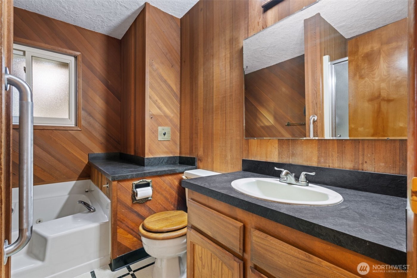 235 9th Street , Washougal, WA 98671